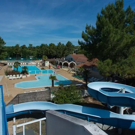 Vakantiehuis Mobil-home Moderne A Avec Piscine Partagee *