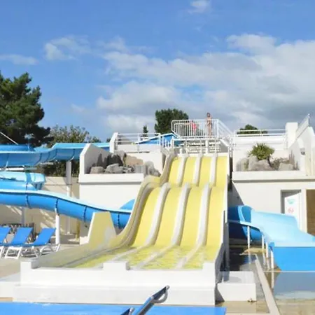 Mobil-home Moderne A Avec Piscine Partagee Vakantiehuis Saint-Jean-de-Monts