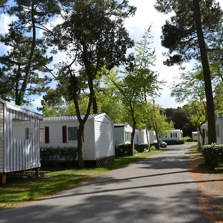 Mobil-home Moderne A Avec Piscine Partagee Vakantiehuis Saint-Jean-de-Monts