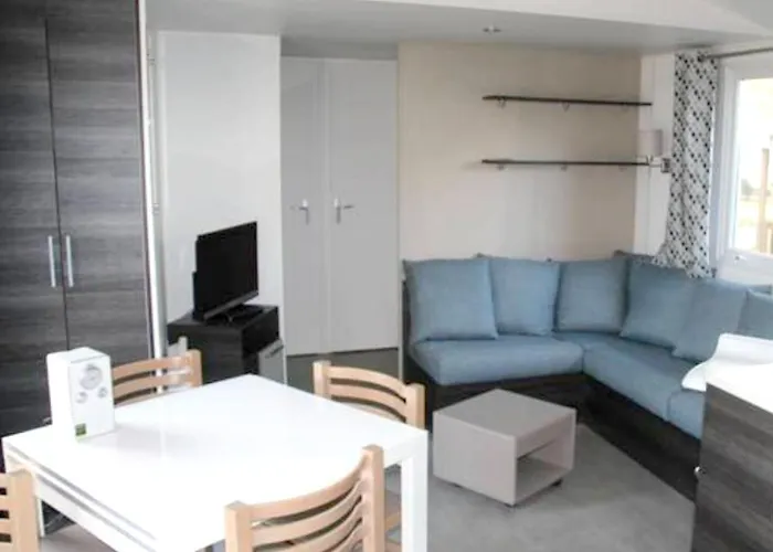 Holiday home Mobil-home Moderne A Avec Piscine Partagee *